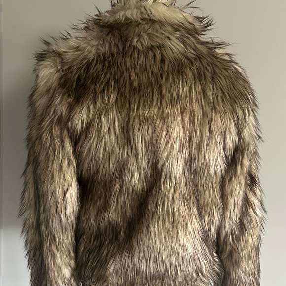 ✨ Fashion Nova Faux Fur Jacket – Size XS ✨ - Picture 4 of 6